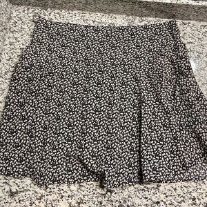 Black and white floral skirt - Lush